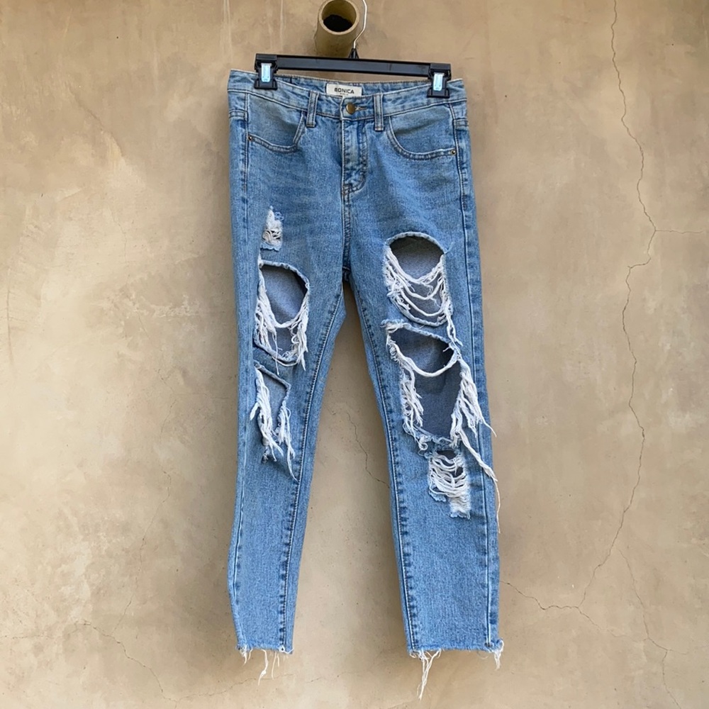Perfect condition and super cute and comfortable baggy. Down for offers.